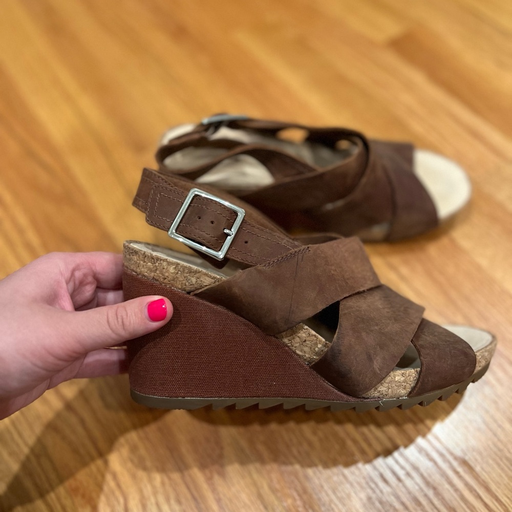 Brand NEW Brown Wedge Sandals